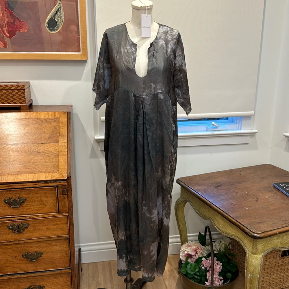 LOVE TANJANE Silk Caftan - Glacier